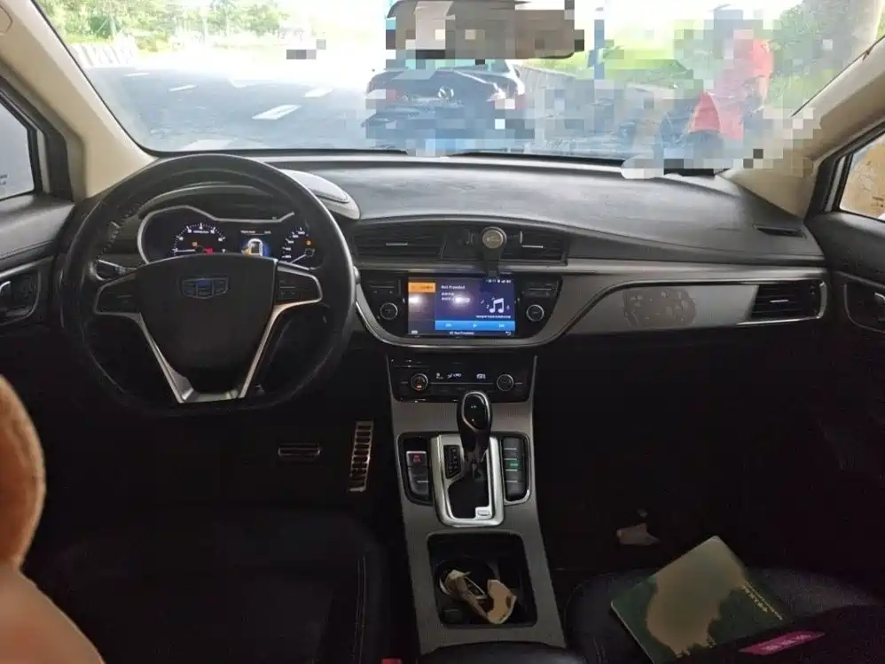 Geely Emgrand GS — миниатюра 12