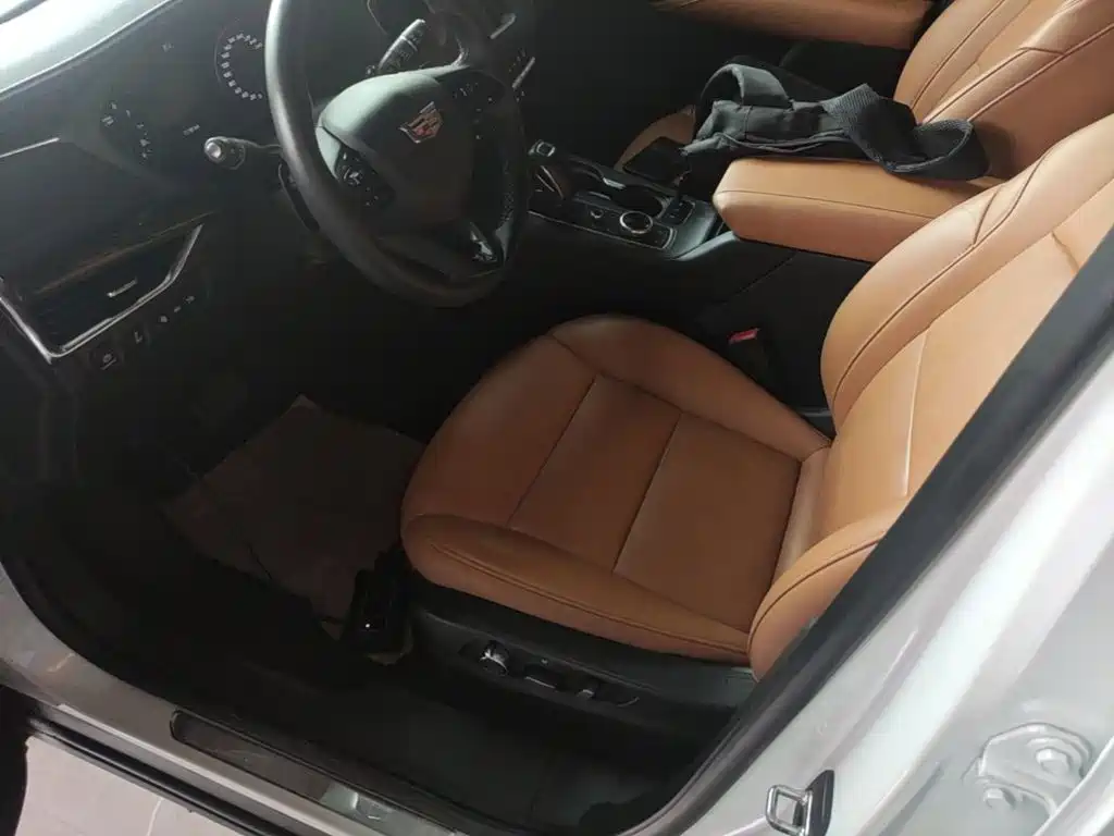 Cadillac XT4 — миниатюра 15