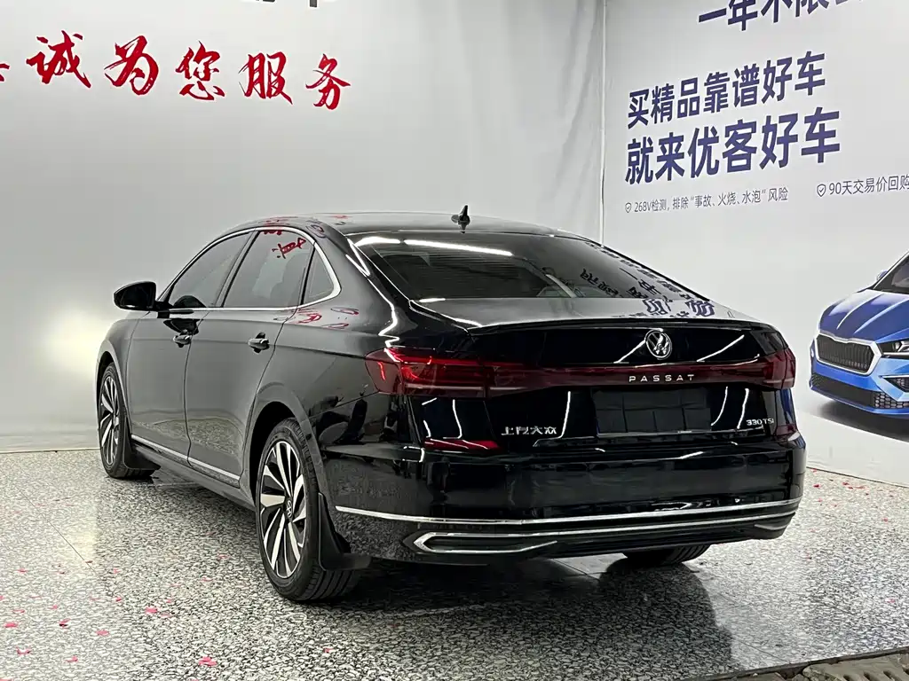 Volkswagen Passat 2023 — фото 16