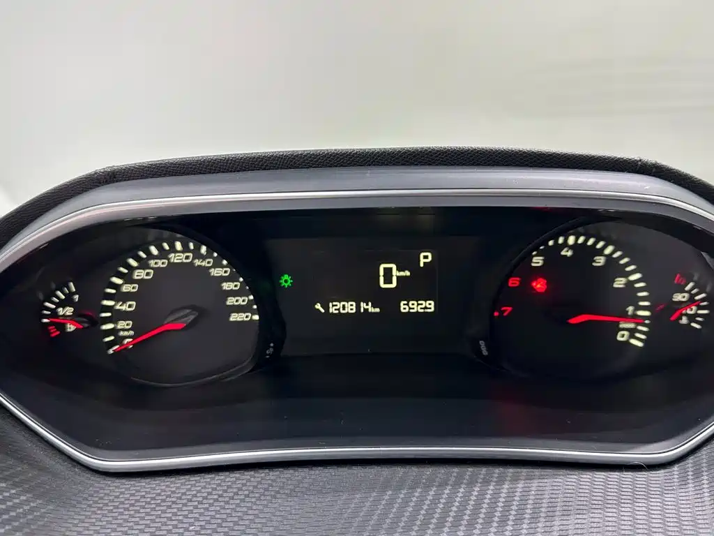 Peugeot 308 — миниатюра 15