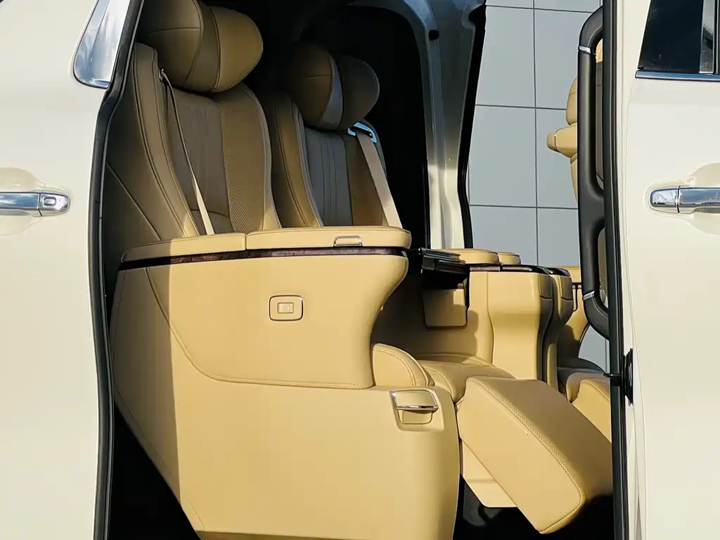 Toyota Alphard 2020 2.5L Luxury