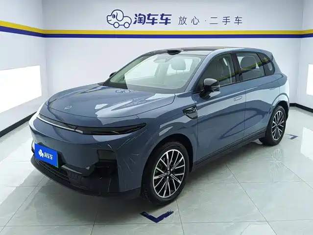 Leapmotor B10