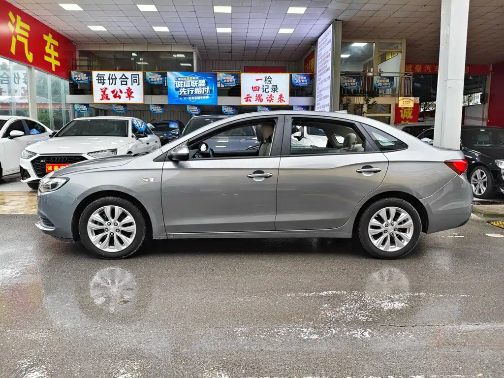 Buick Excelle — миниатюра 10