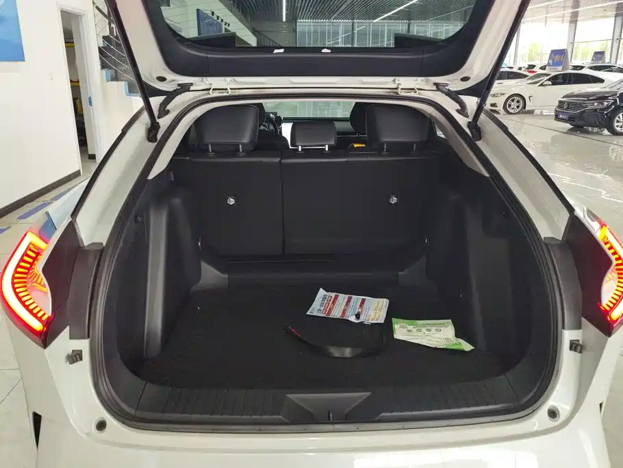Toyota bZ5 — миниатюра 4