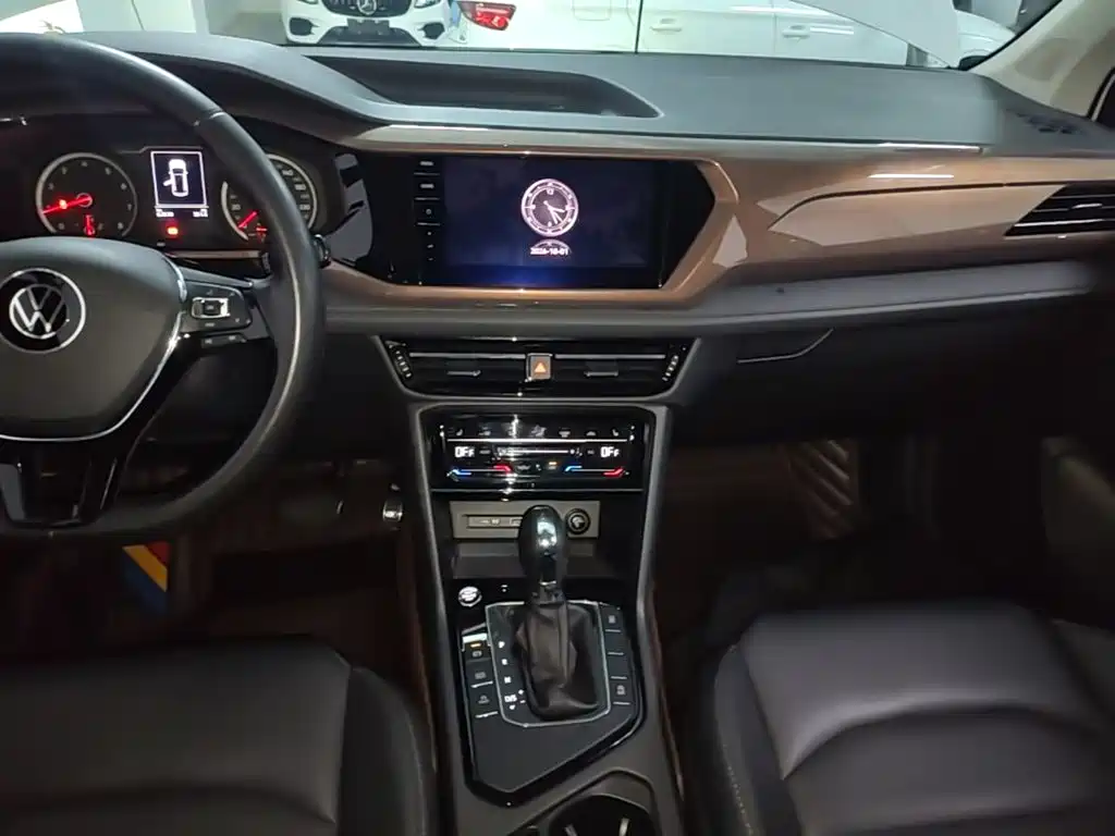 Volkswagen Tharu — миниатюра 13