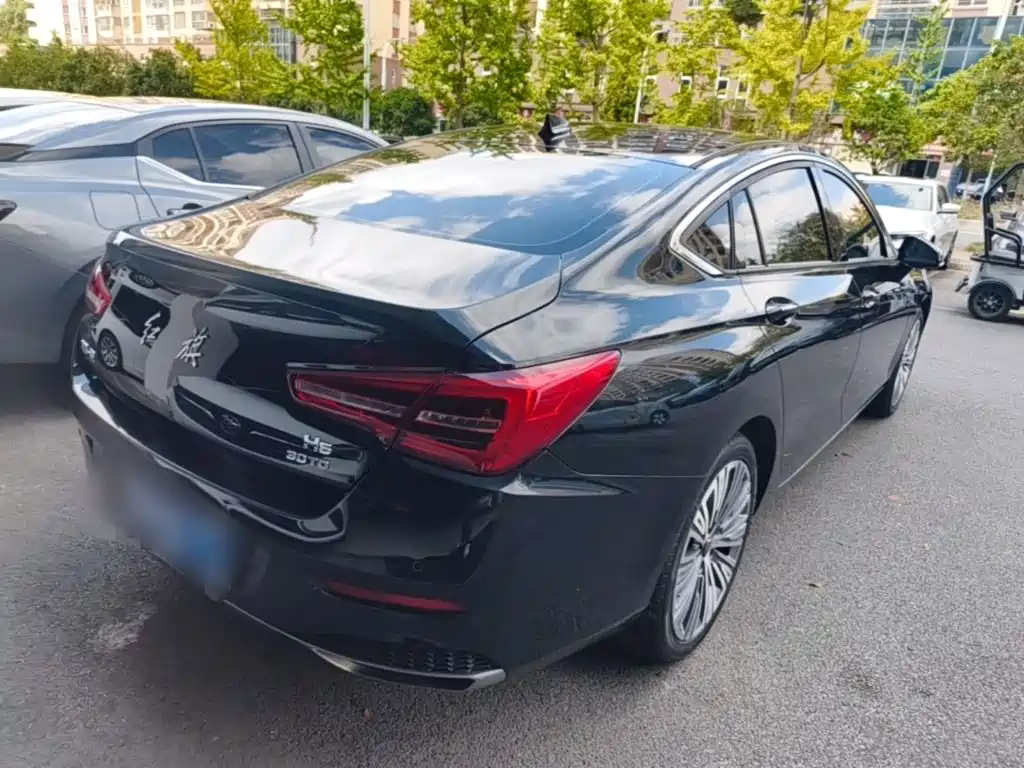 Hongqi Hongqi H5 — миниатюра 7