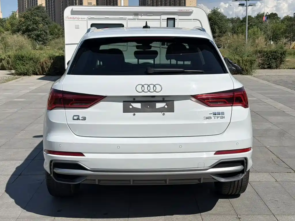 Audi Q3 2023 — фото 3