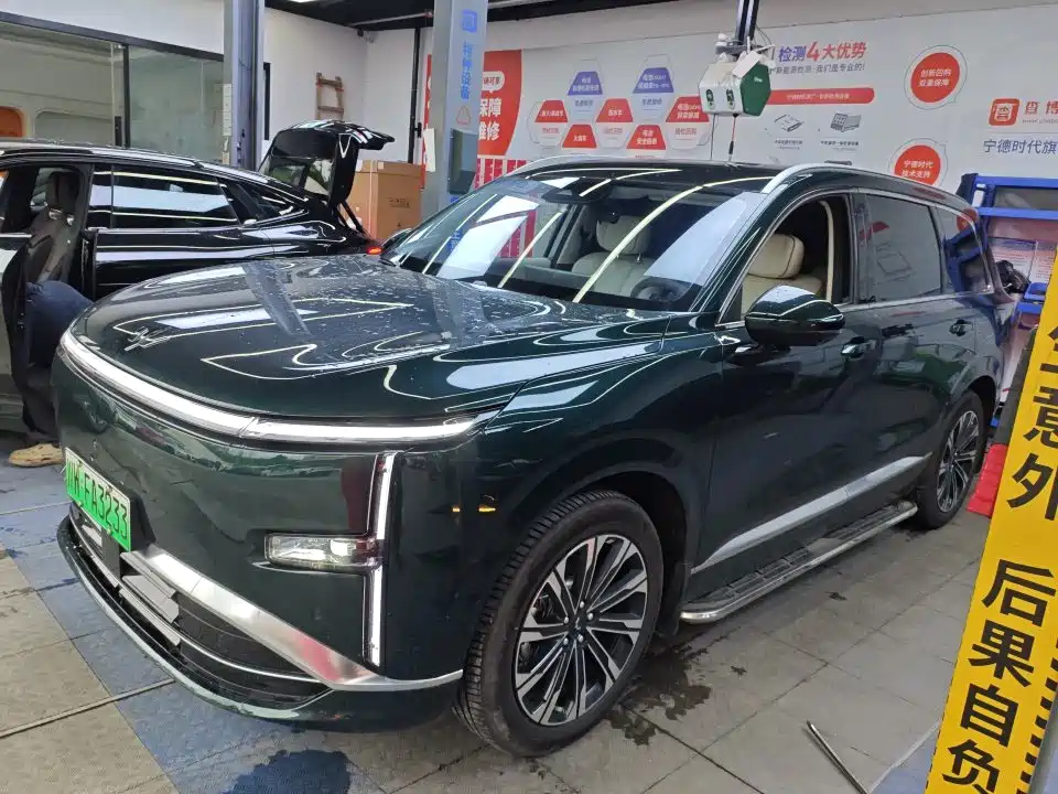 Wuling Xingguang L