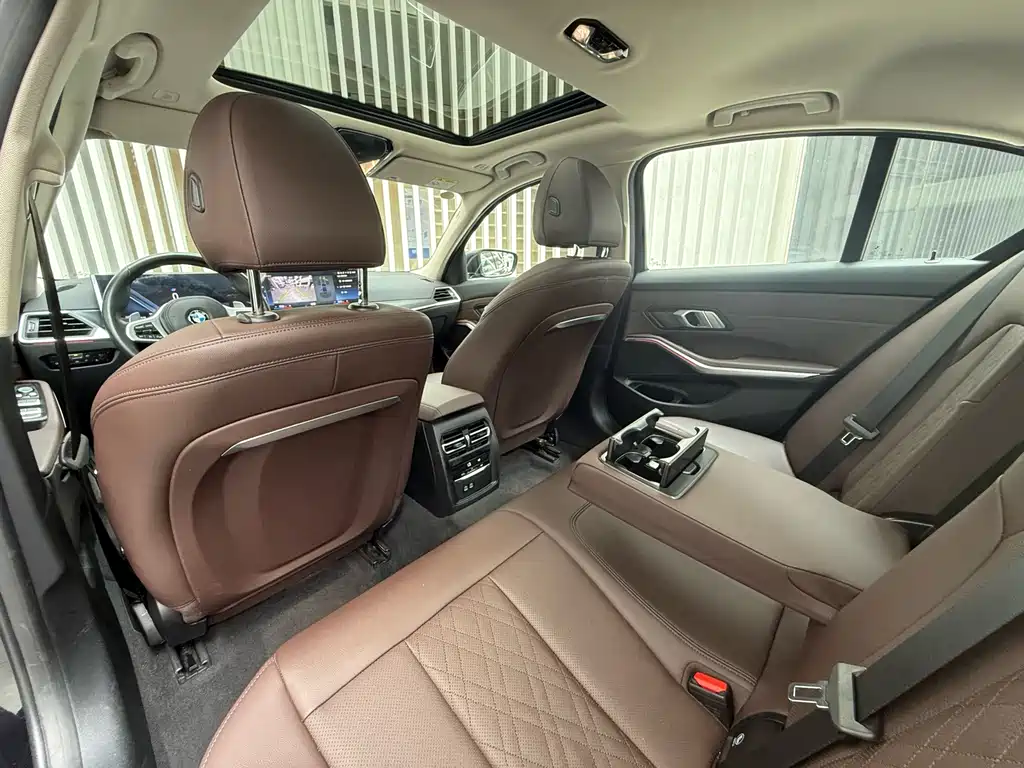 BMW 3 Series — миниатюра 12