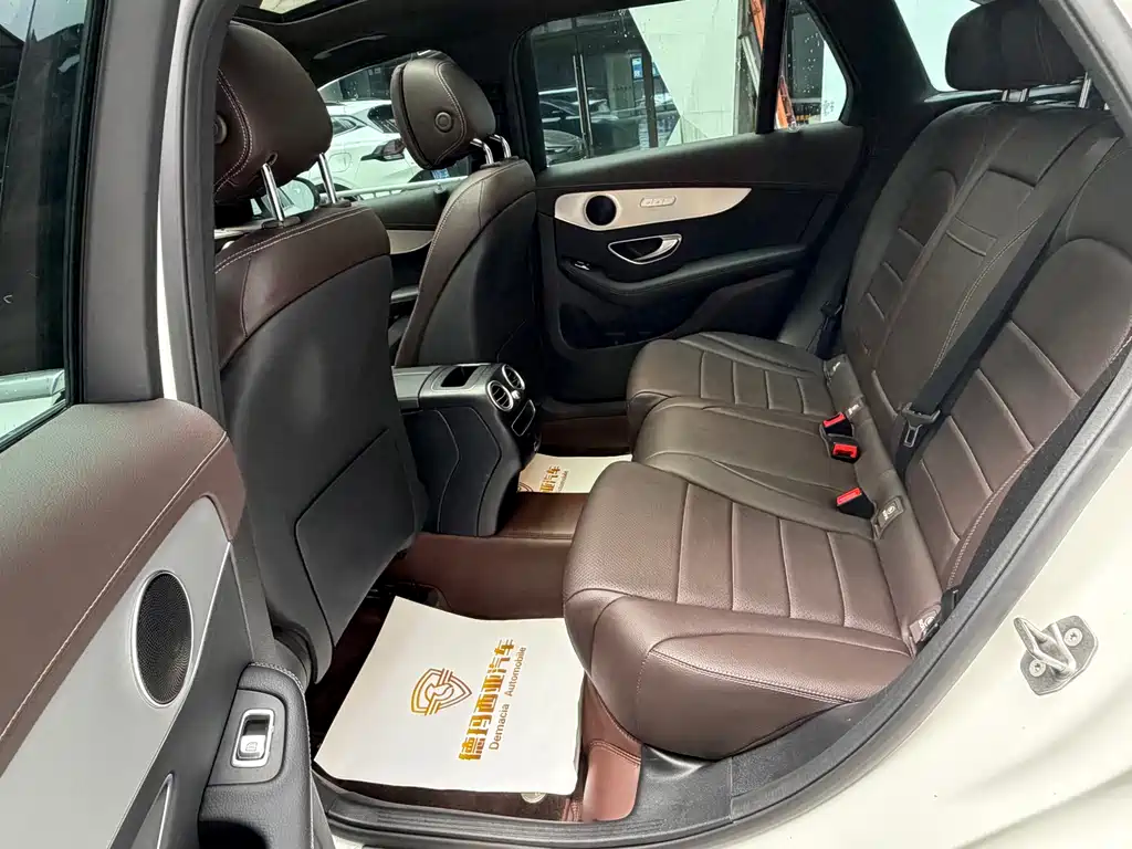 Mercedes-Benz GLC 2022 GLC 260 L 4MATIC