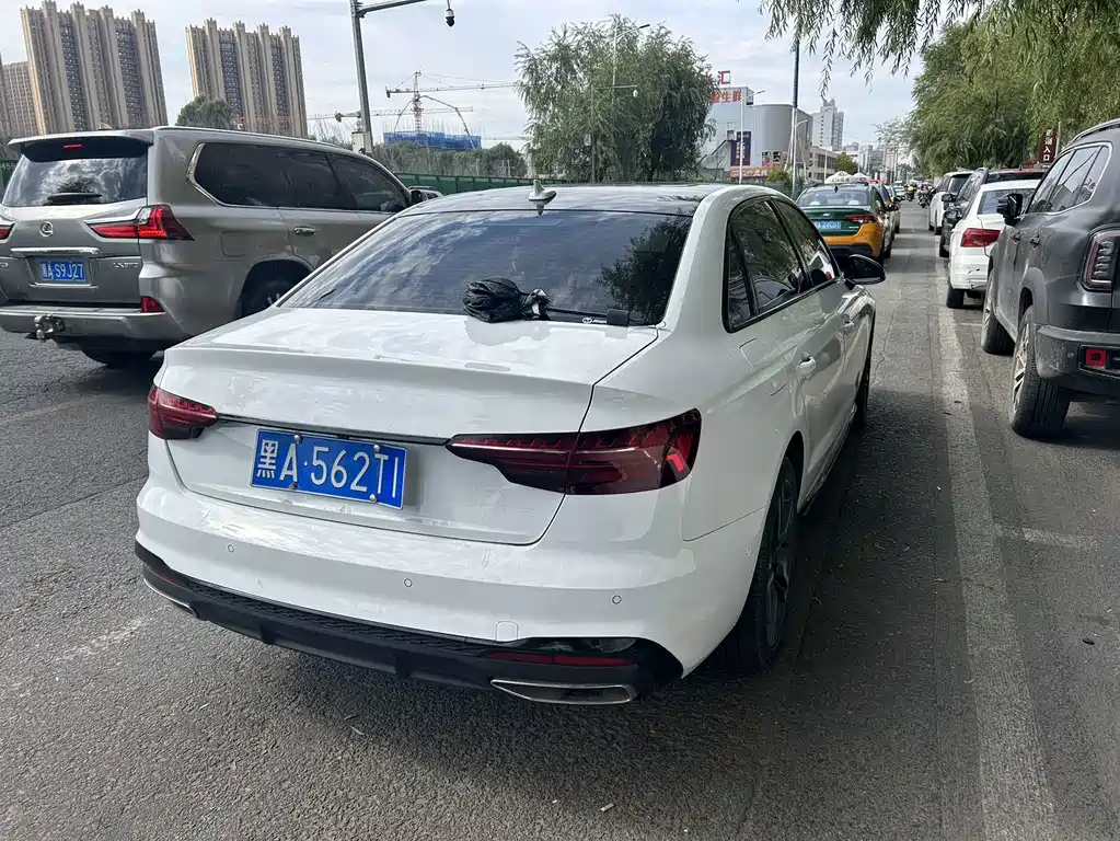 Audi A4L — миниатюра 8