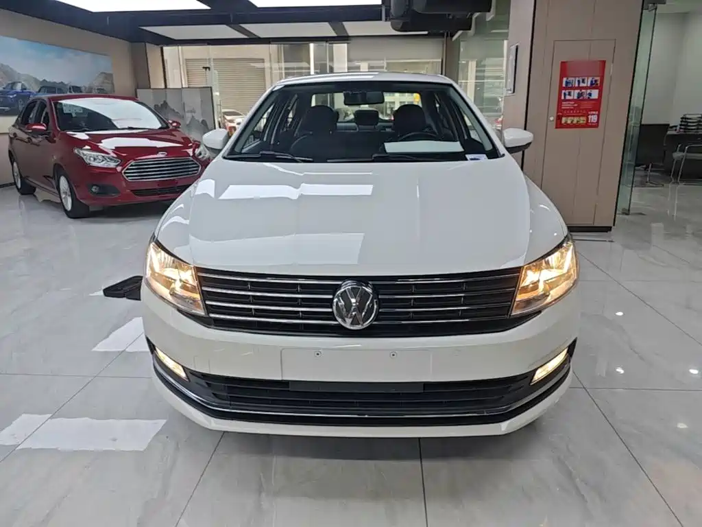 Volkswagen Lavida — миниатюра 3