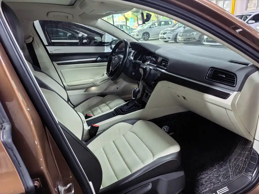Volkswagen Lamando — миниатюра 4