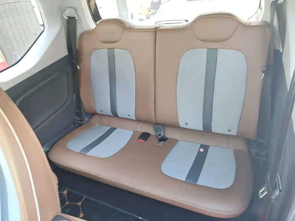 Wuling MINIEV — миниатюра 17