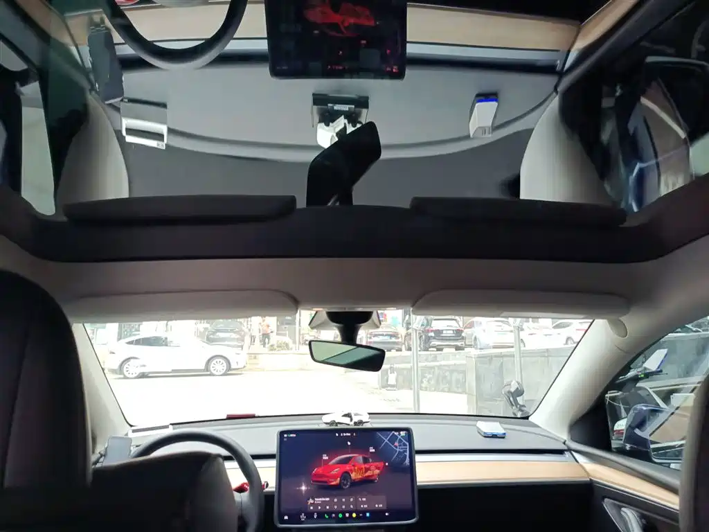 Tesla Model Y — фотографии объявления, Фото 15