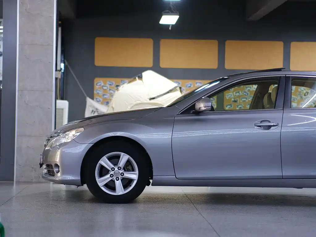 Toyota Reiz — миниатюра 7