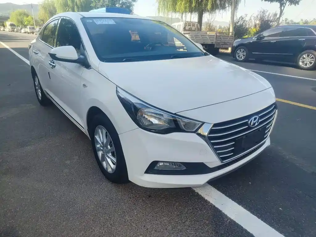Hyundai Verna — миниатюра 9