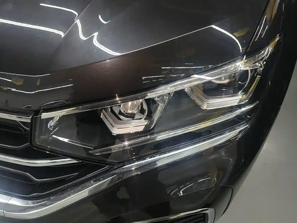 Volkswagen X — миниатюра 24