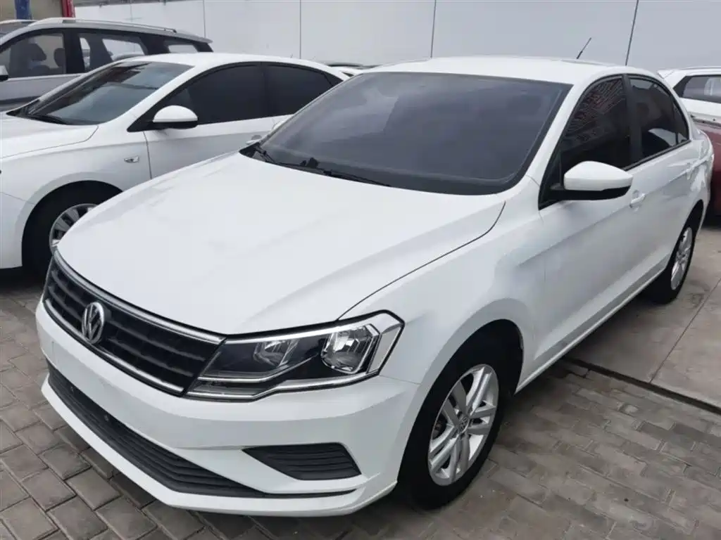 Купить Volkswagen Jetta