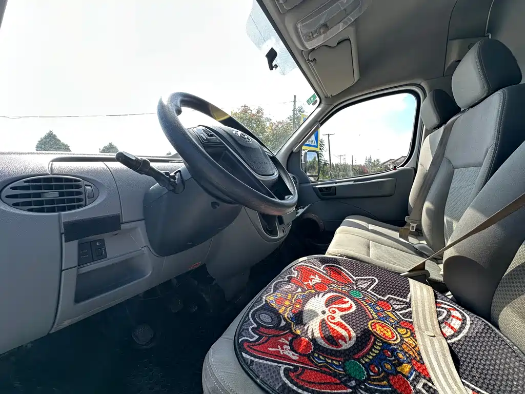 MAXUS V80 — миниатюра 8