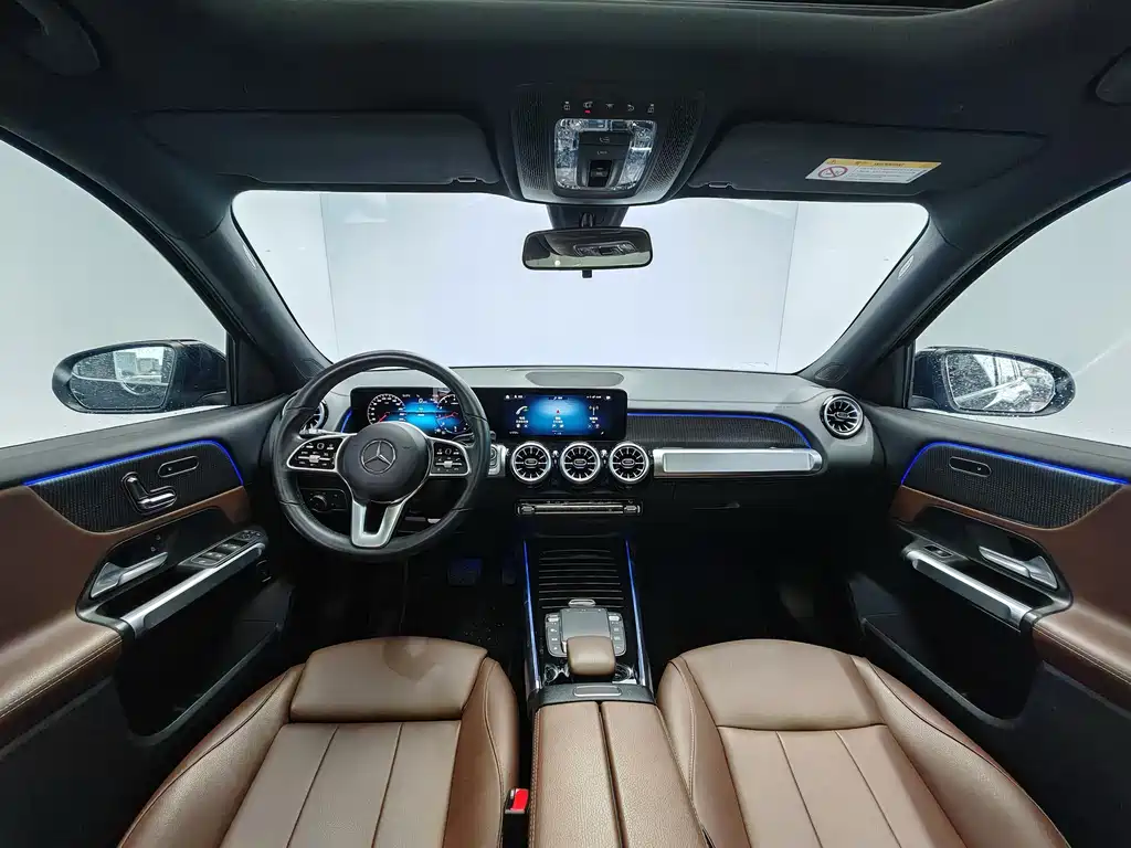 Mercedes-Benz GLB — миниатюра 10