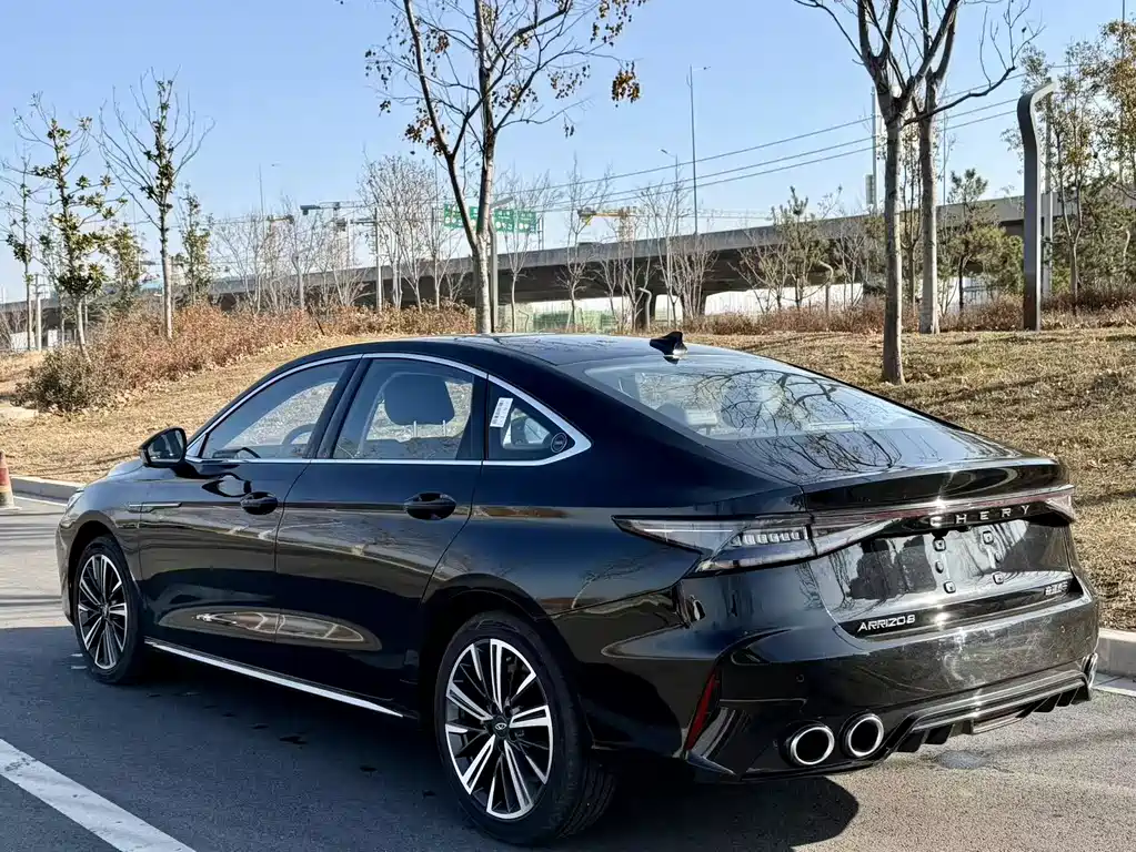 CHERY ARRIZO 8