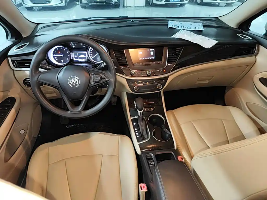 Buick Verano — миниатюра 10