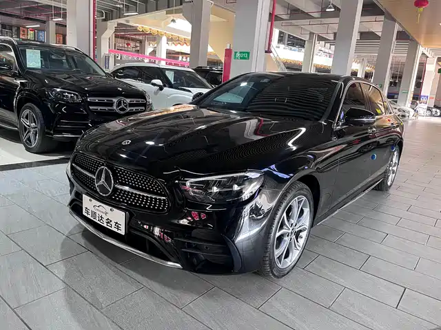 MERCEDES BENZ E CLASS