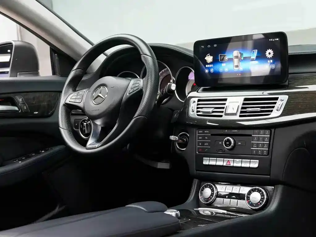 Mercedes-Benz CLS — миниатюра 7