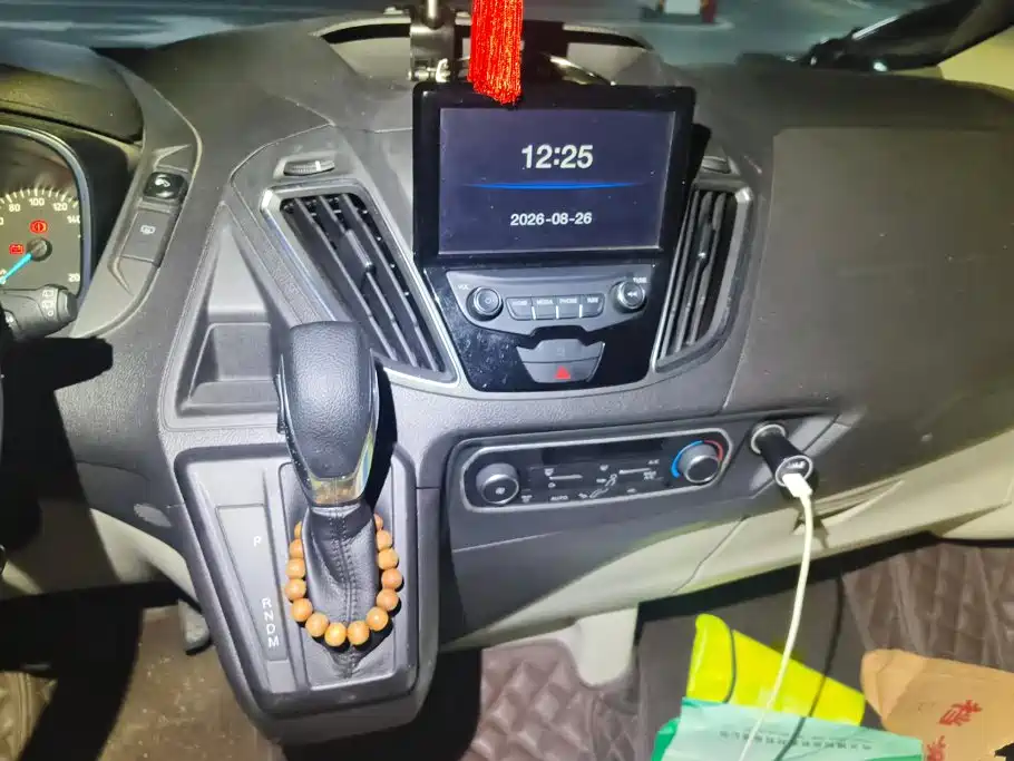 Ford Tourneo — миниатюра 13