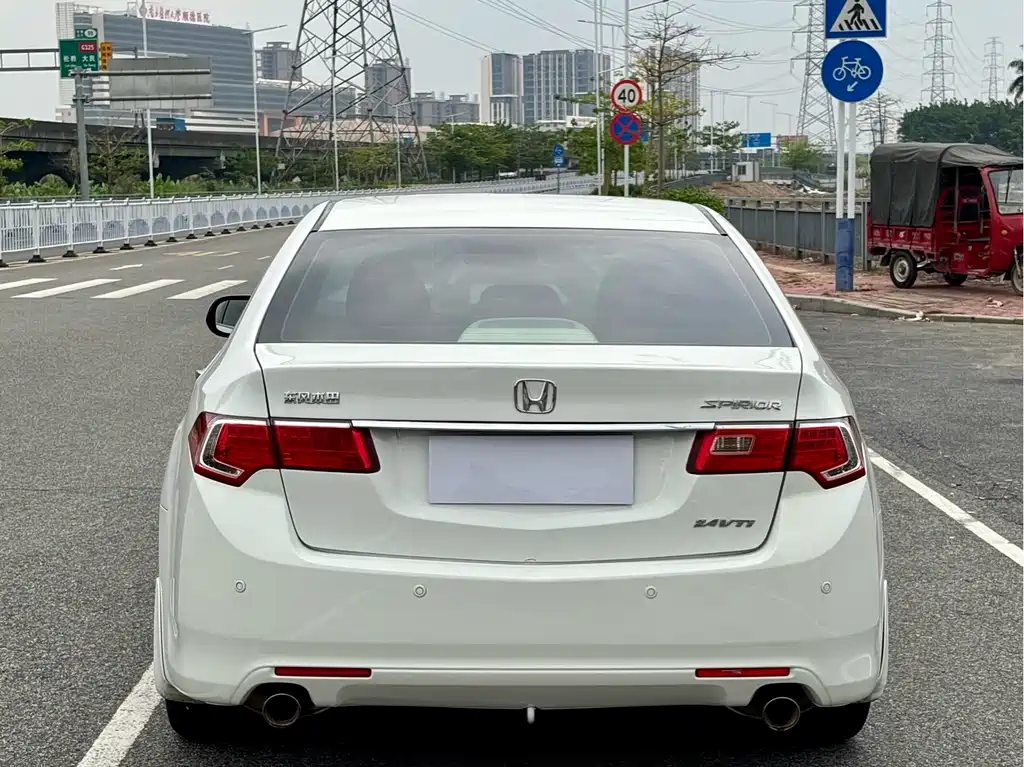Honda Spirior 2013 2.4L Luxury