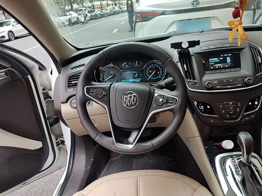 Buick Regal — миниатюра 6