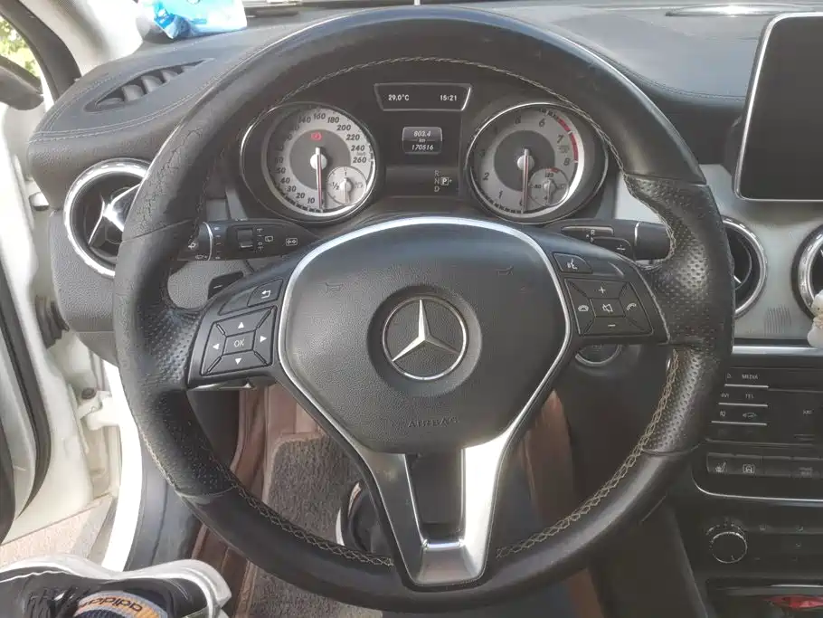 Mercedes-Benz GLA — миниатюра 15