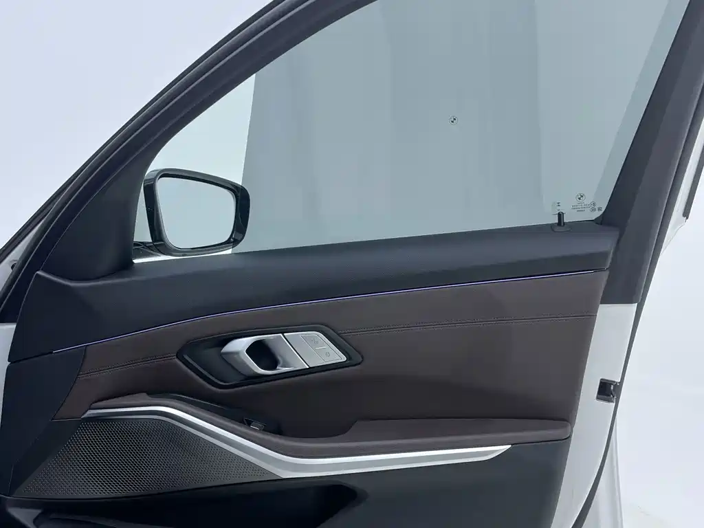 BMW 3 Series — миниатюра 19