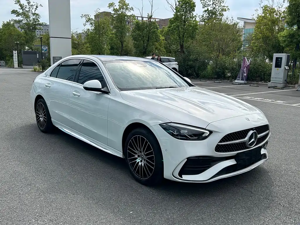 Mercedes-Benz C-Class — миниатюра 2