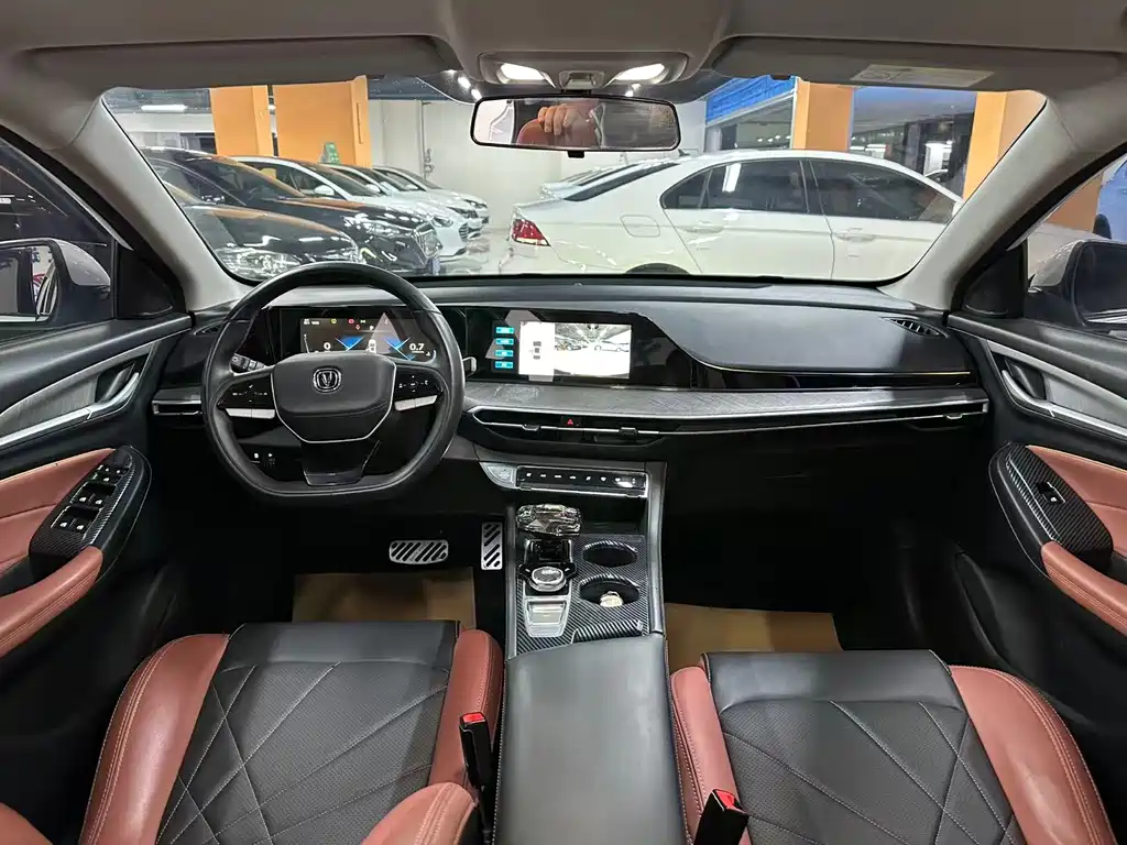 Changan Eado — миниатюра 4