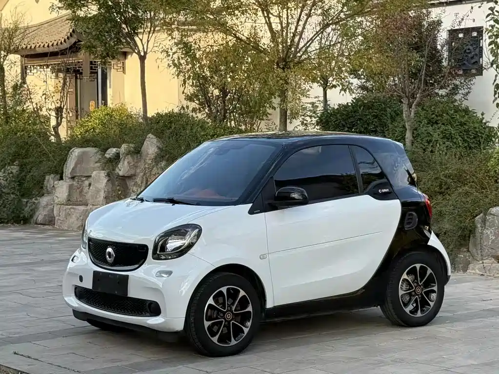 smart Smart Fortwo — миниатюра 2