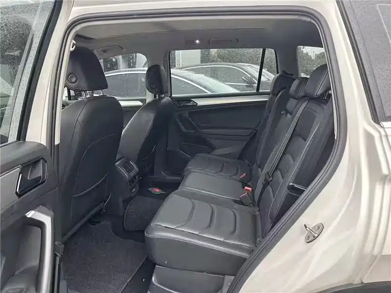 Volkswagen Tiguan L — миниатюра 4