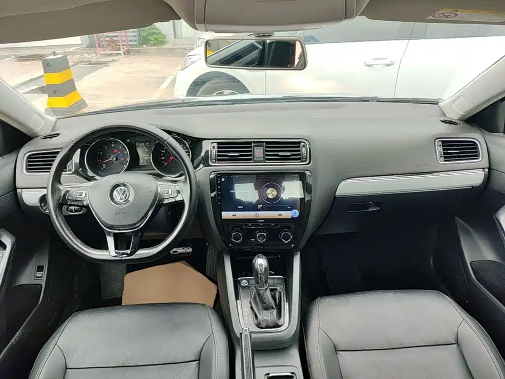 Volkswagen Sagitar — миниатюра 10