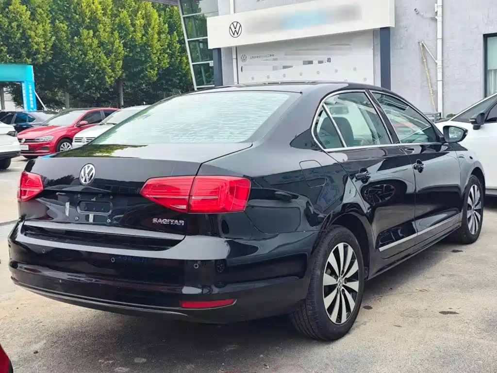 Volkswagen Sagitar — миниатюра 7
