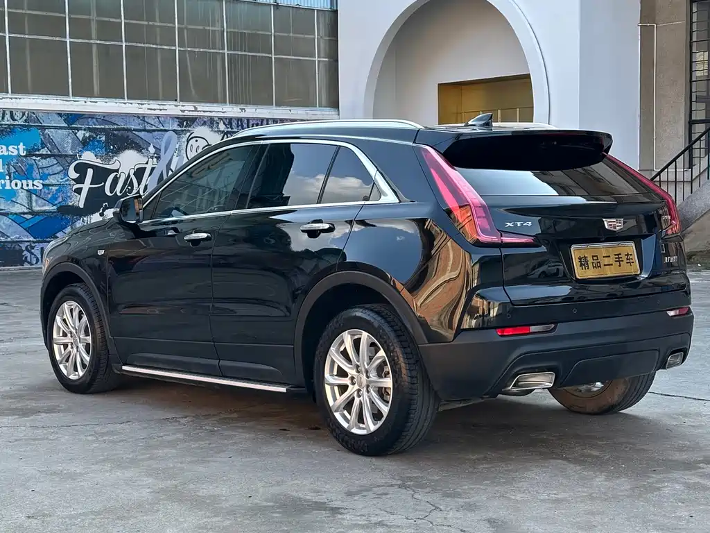 Cadillac XT4 2021 28T Lead