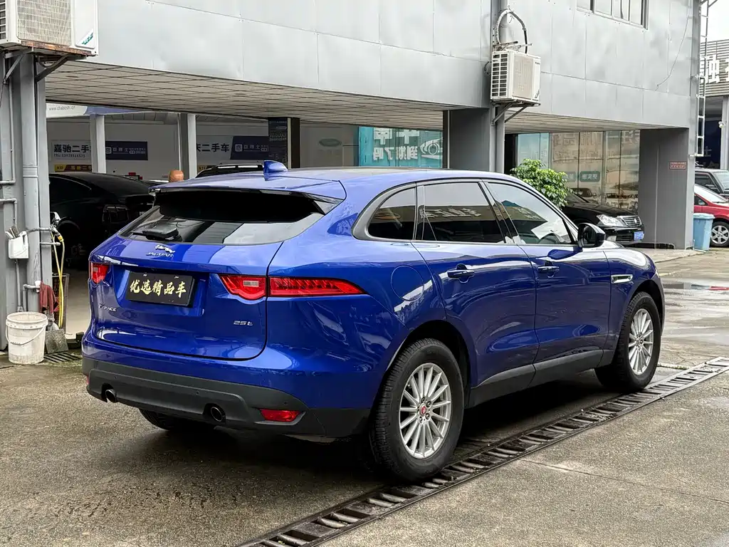 Jaguar F-PACE — миниатюра 9