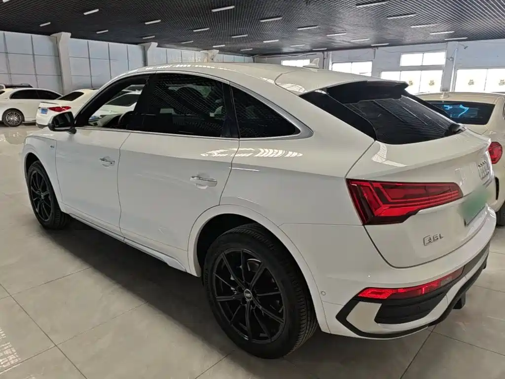 Audi Q5L Sportback — миниатюра 5