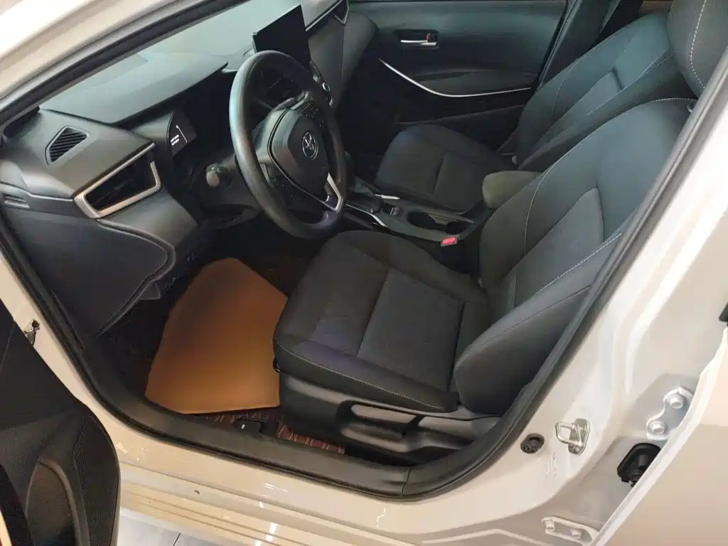 Toyota Corolla — миниатюра 14