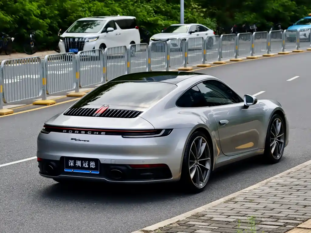Porsche 911 2022 Carrera 3.0T