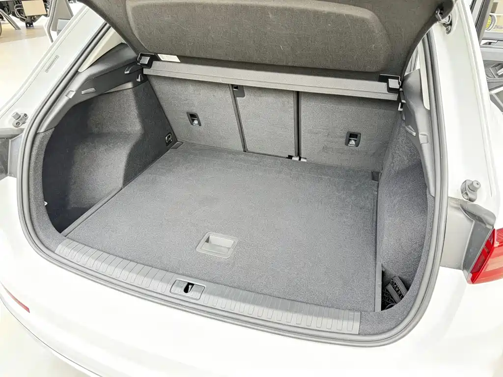 Audi Q3 — миниатюра 13