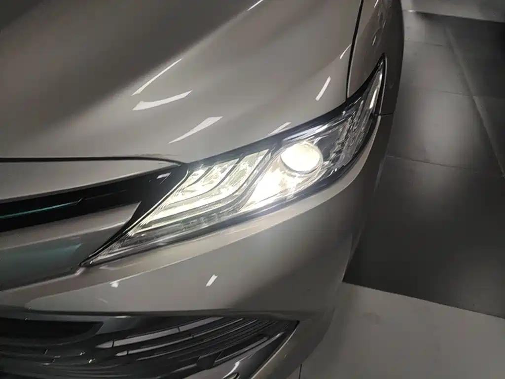 Toyota Camry — миниатюра 24