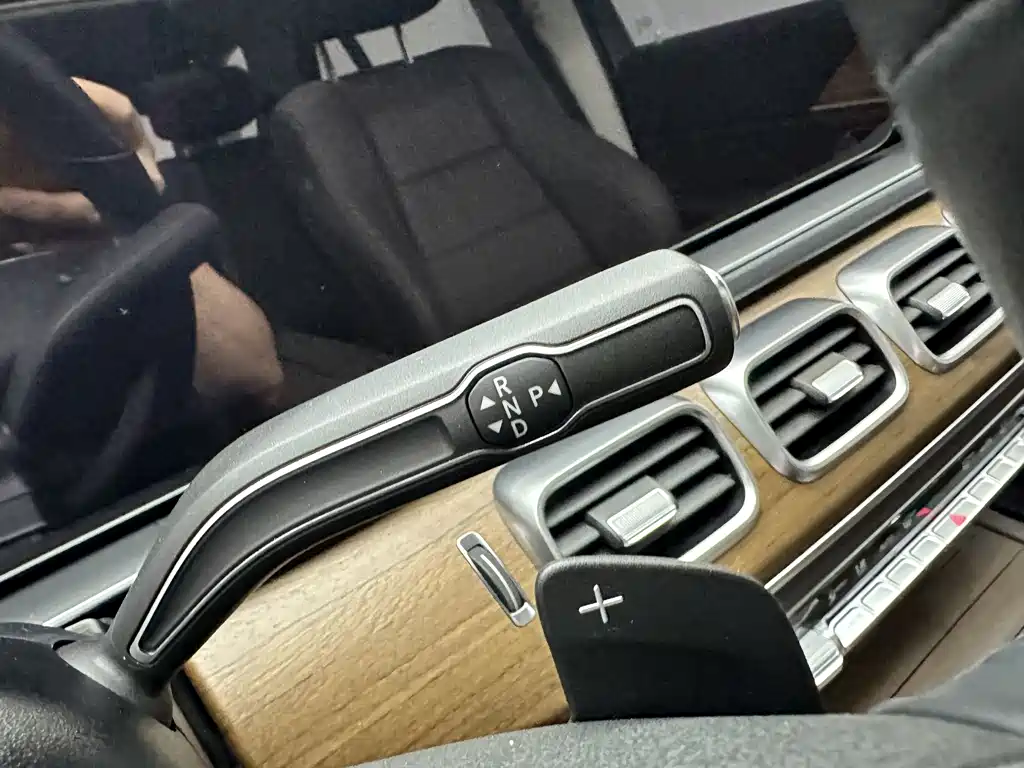 Mercedes-Benz GLE (Import) — миниатюра 19