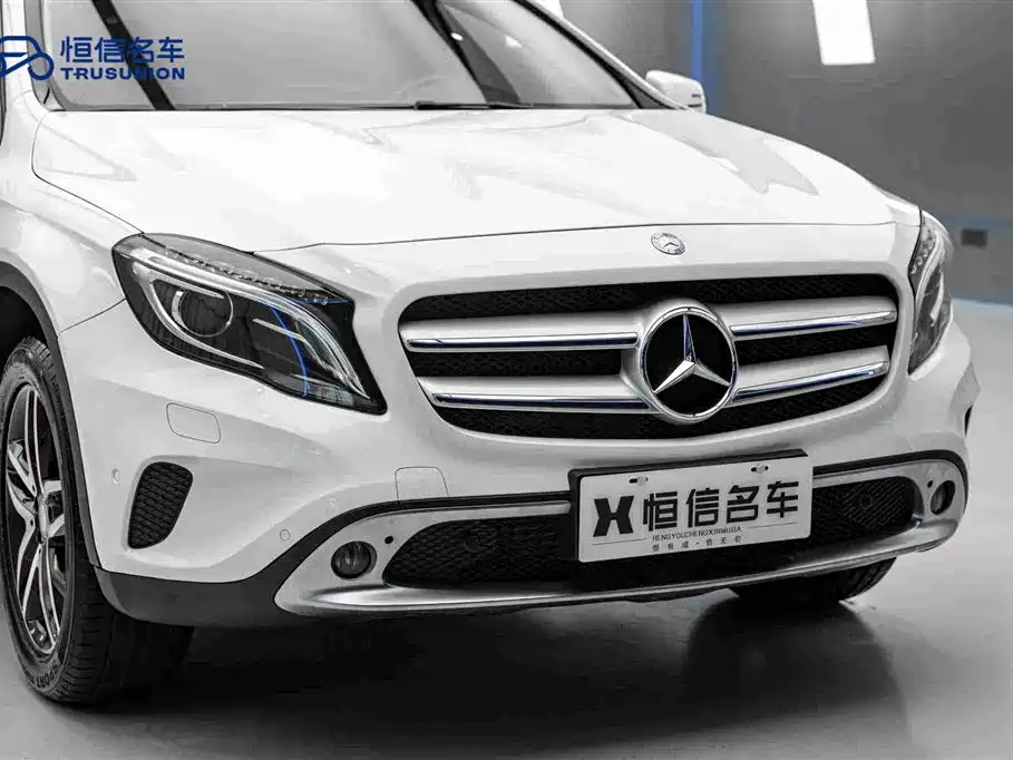 Mercedes-Benz GLA — миниатюра 9
