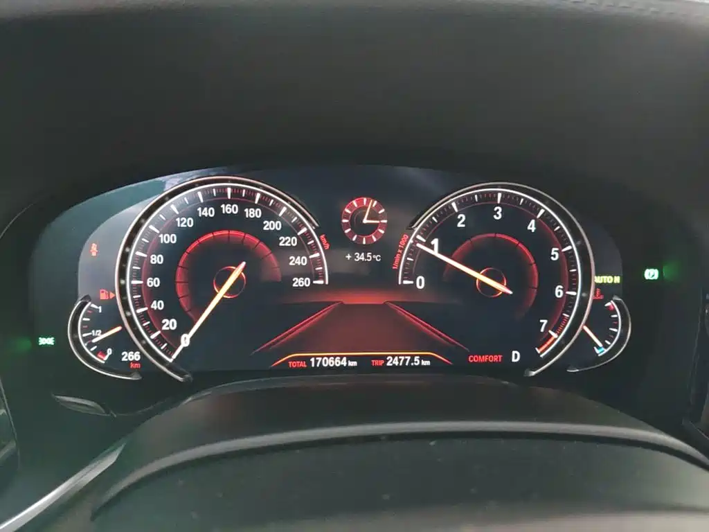 BMW 7 Series — миниатюра 12